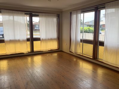 1 / 251 Shellharbour Road, Barrack Heights