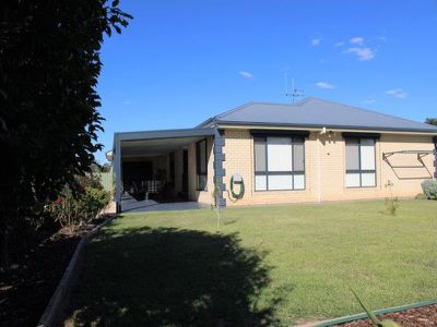 9 Greenfield Drive, Epsom