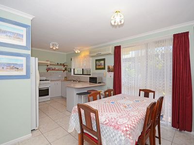 73 LIMPUS STREET, Urangan