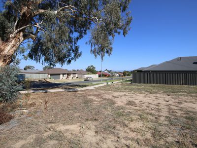 667 Kemp Street, Springdale Heights
