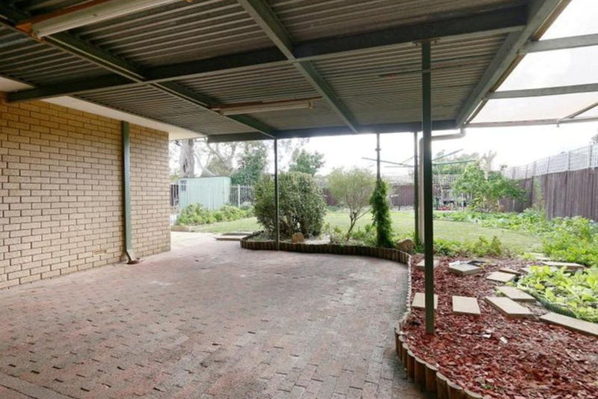 7 Hughenden Drive, Thornlie