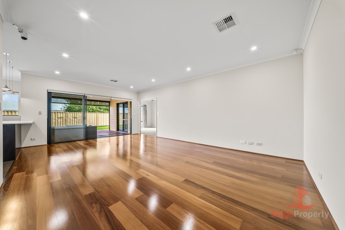18 Blossom Chase, Aubin Grove