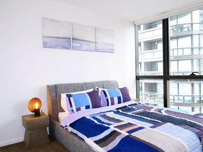 Stylish Large One Bedroom Apartment, Docklands