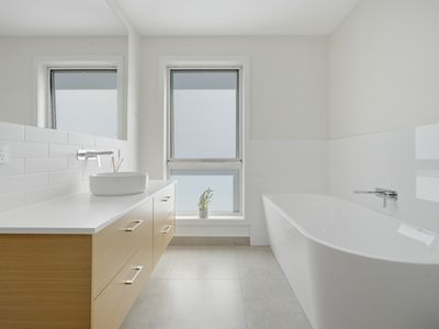 14 Pimelea Close, George Town