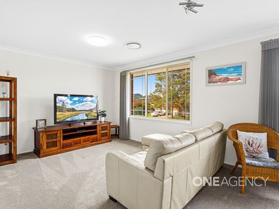 86 Sunnybank Crescent, Horsley