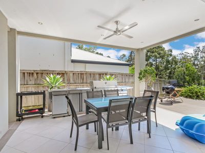 10 Cayman Pl, Forest Lake