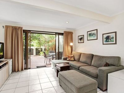 7 / 2 Dolphin Crescent, Noosaville