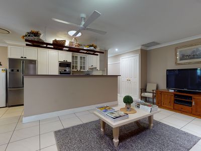 16 Namoi Crescent, Dubbo
