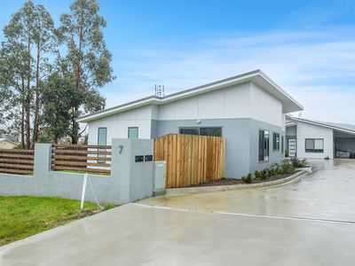 1 / 7 Christina Street, Cygnet