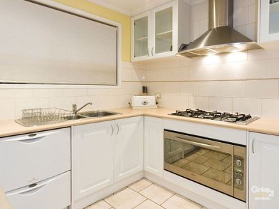 6 Delacombe Drive, Hampton Park
