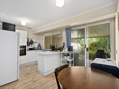 12 / 16 Hollywood Place, Oxenford