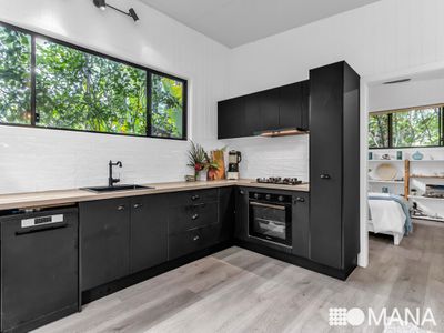 33 Robin Street, South Golden Beach