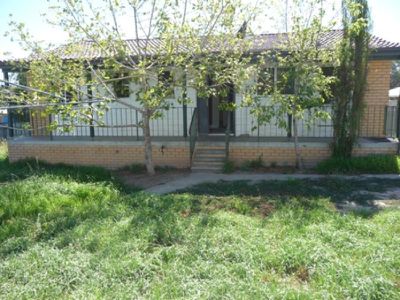 82 Jacaranda Street, West Albury