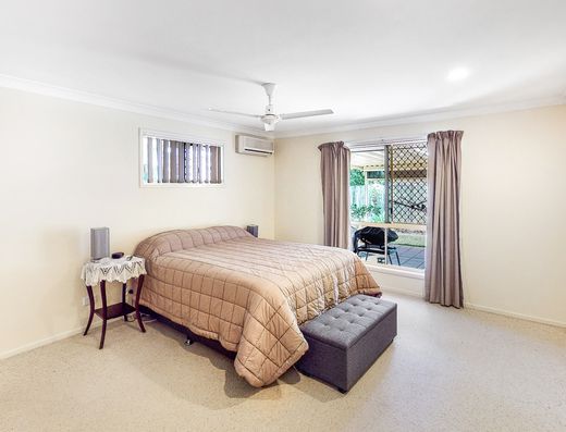 Tidy home with room for Caravan image 9 Tidy home with room for Caravan image 9