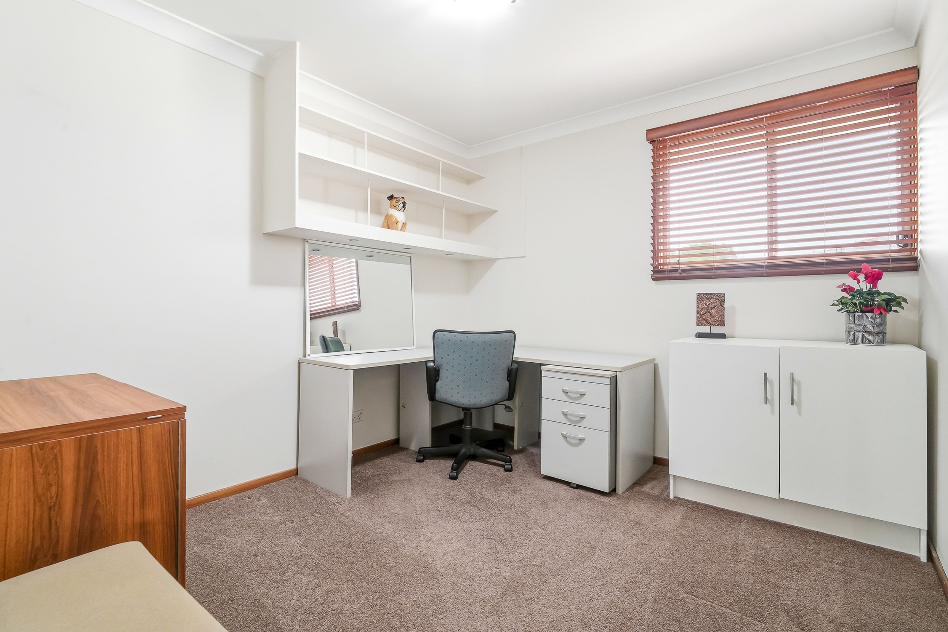 6 Kyarra Terrace, GLENMORE PARK