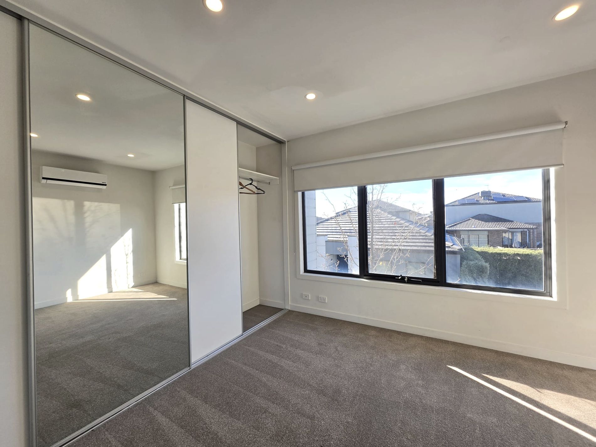 17 / 47 Waterhaven Boulevard, Point Cook