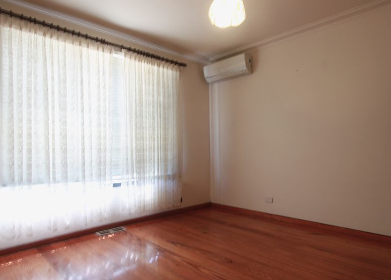 36 Alward Avenue, Clayton South