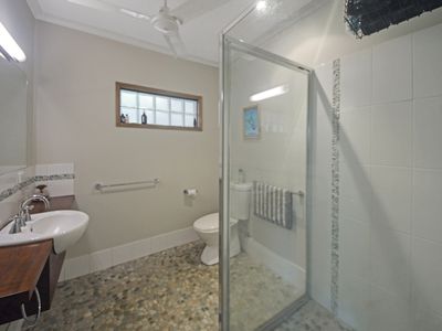 717 Old Tully Road, Djarawong