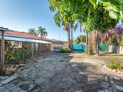 8 Leone Street, Thornlie