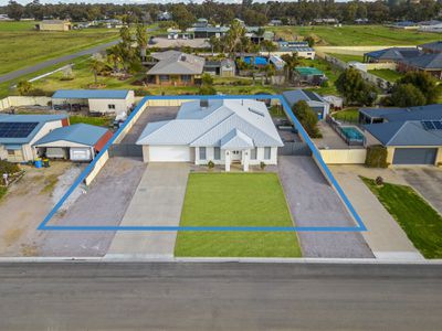 97 Bruton Street, Tocumwal