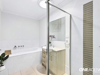 175 / 230 Pulgul Street, Urangan