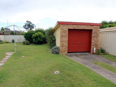 7 Blundell Avenue, Forster