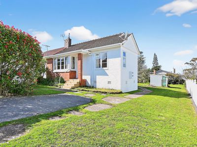1A Handley Avenue, Narrow Neck, Devonport