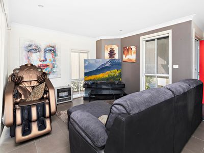 2 / 27a Hennesy Street, Flinders