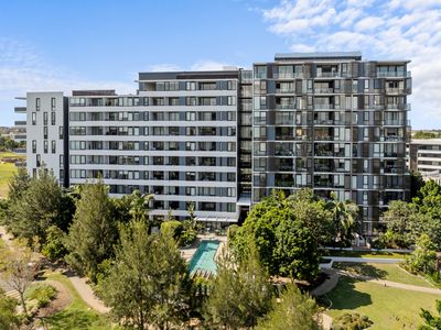 10414 / 320 MacArthur Avenue, Hamilton