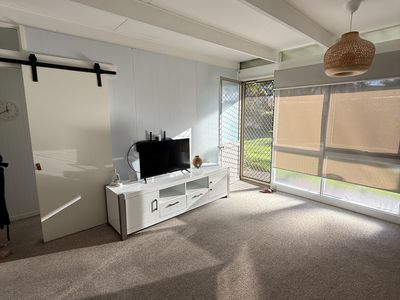 2 / 9 Chapman Avenue, Merimbula