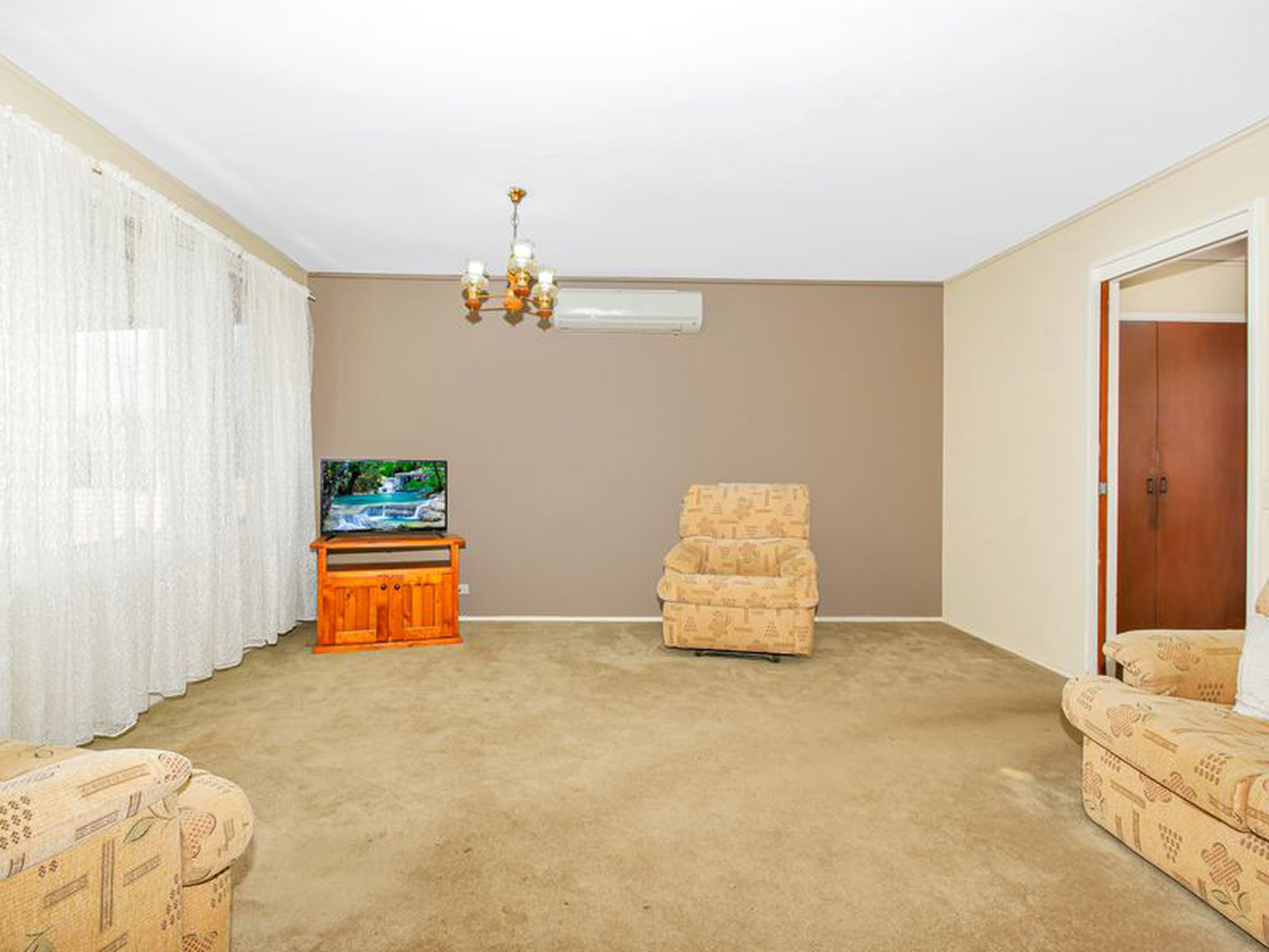 10 Greenhills Avenue, SOUTH PENRITH