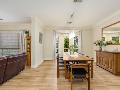 2 Nunyara Crescent, Belair