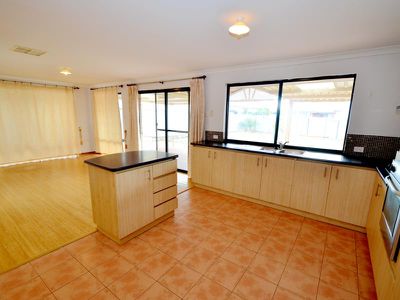 4 Alder Way, Thornlie