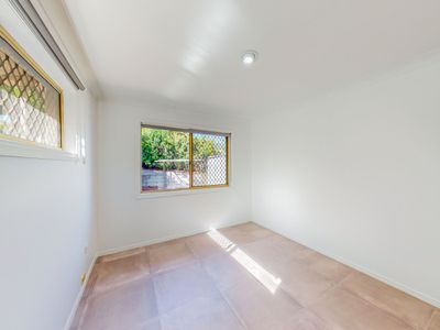 8 Strover Court, Springwood