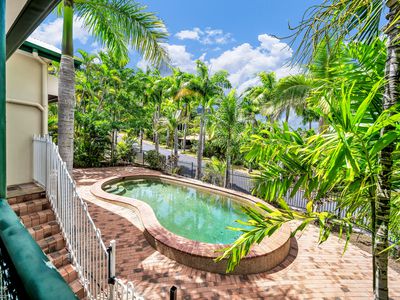 1 Moule Drive, Whitfield