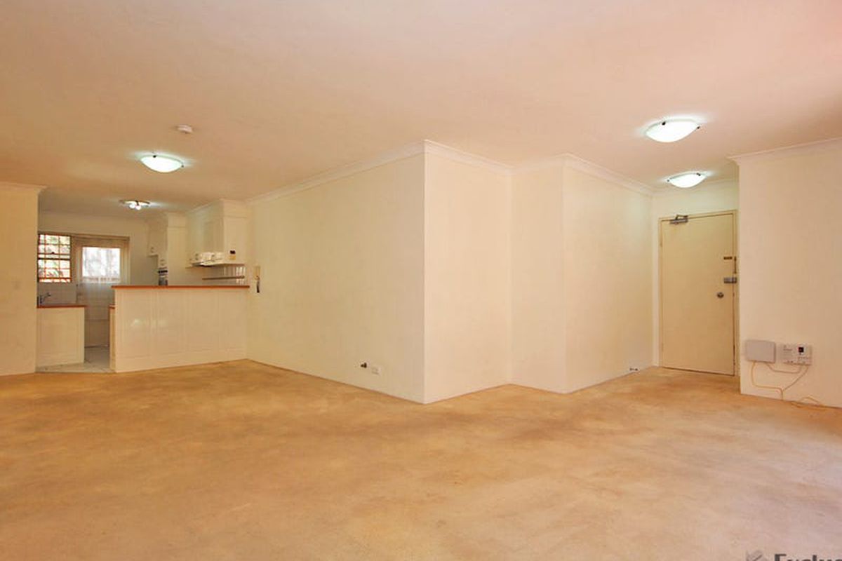 3 / 8-12 Hornsey Road, Homebush West