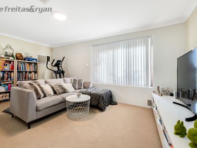 12 Tablo Court, South Lake