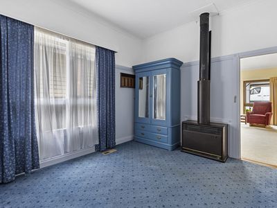 6 Railway Street, Seymour