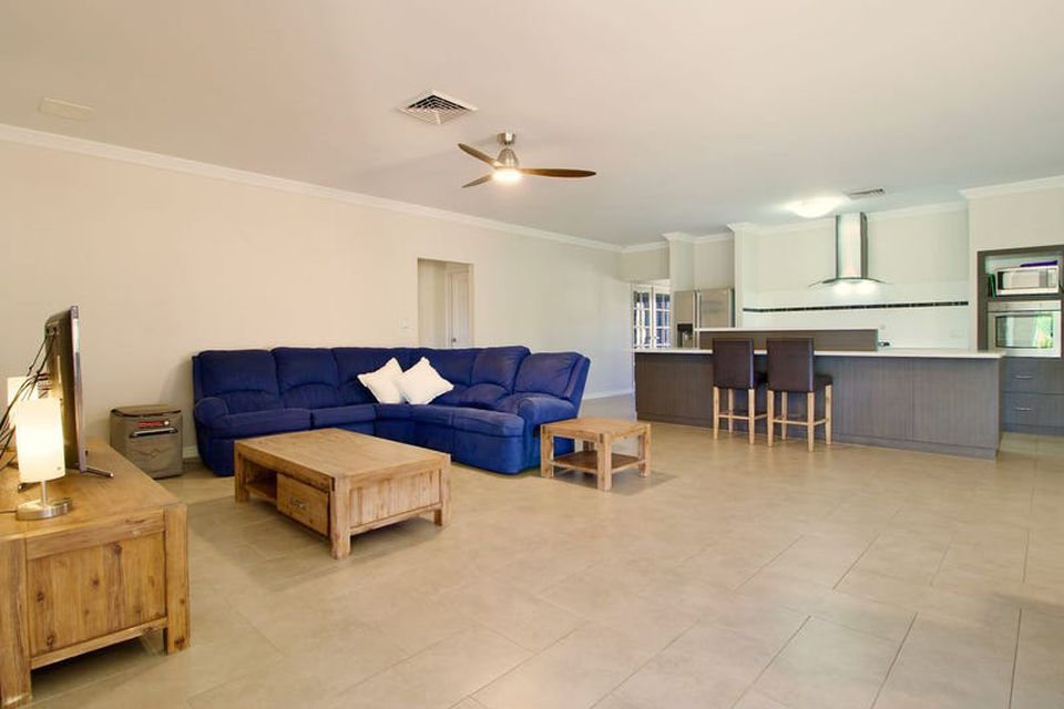 1 Dennis Retreat  , Baldivis