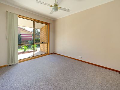 1 / 152 MELROSE DRIVE, Wodonga