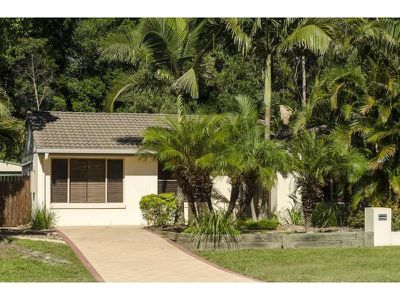 67 Lake Entrance Boulevard, Noosaville