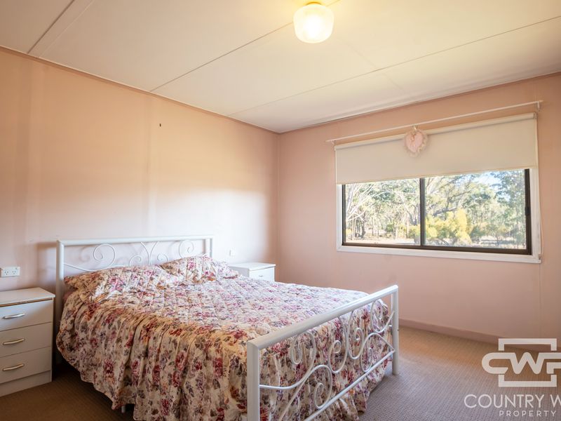 13 Deloraine Road, Emmaville