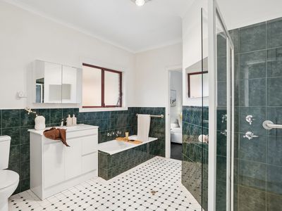 12 Law Court, Greenwith