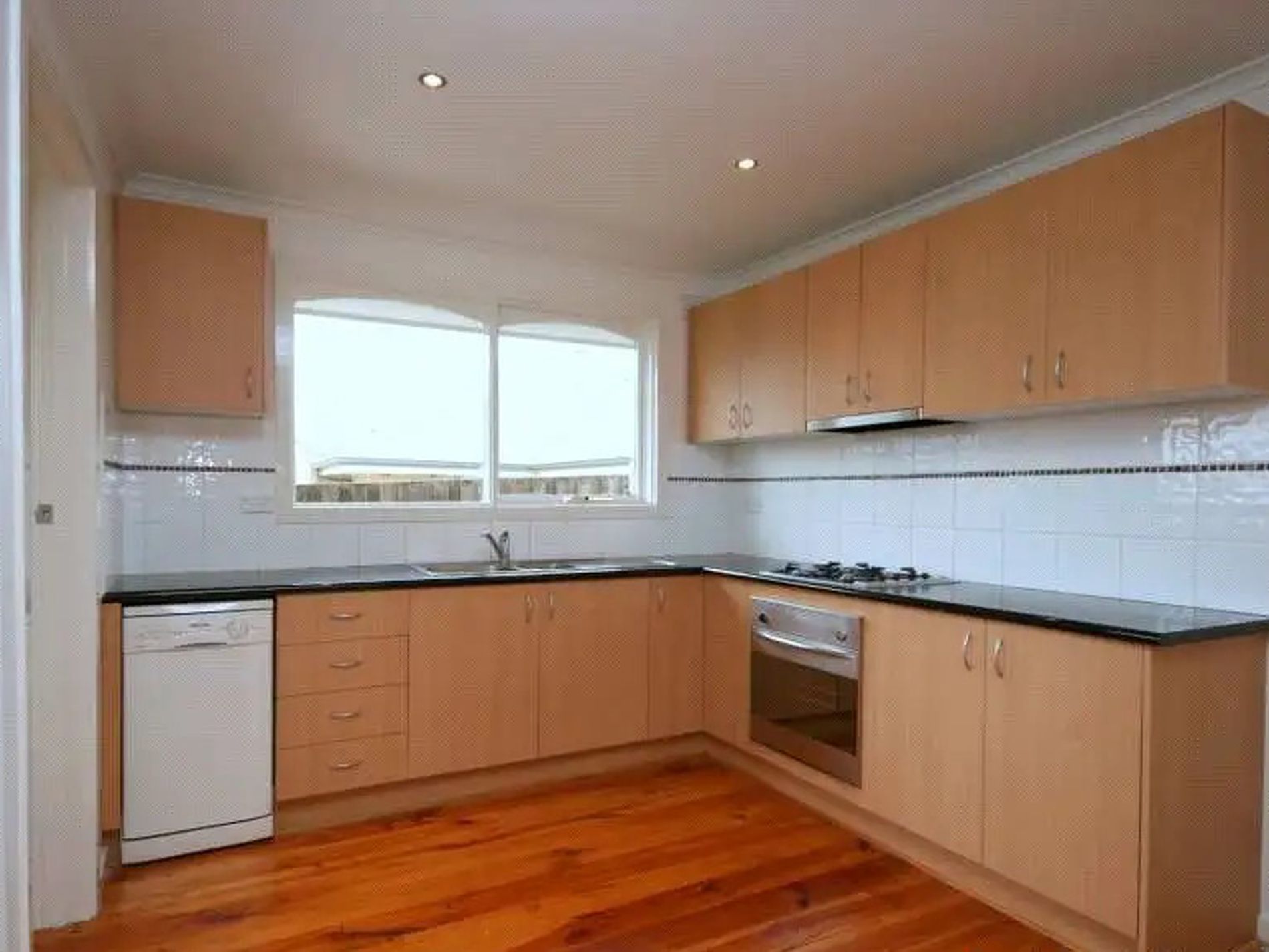 2 / 47 Boldrewood Parade, Reservoir