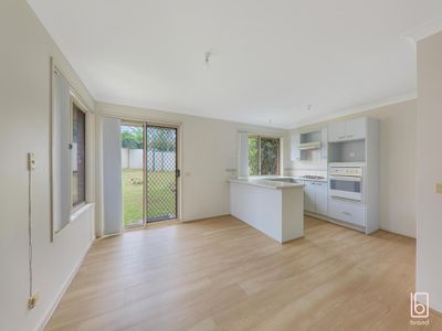 4 Corey Place, Lake Haven