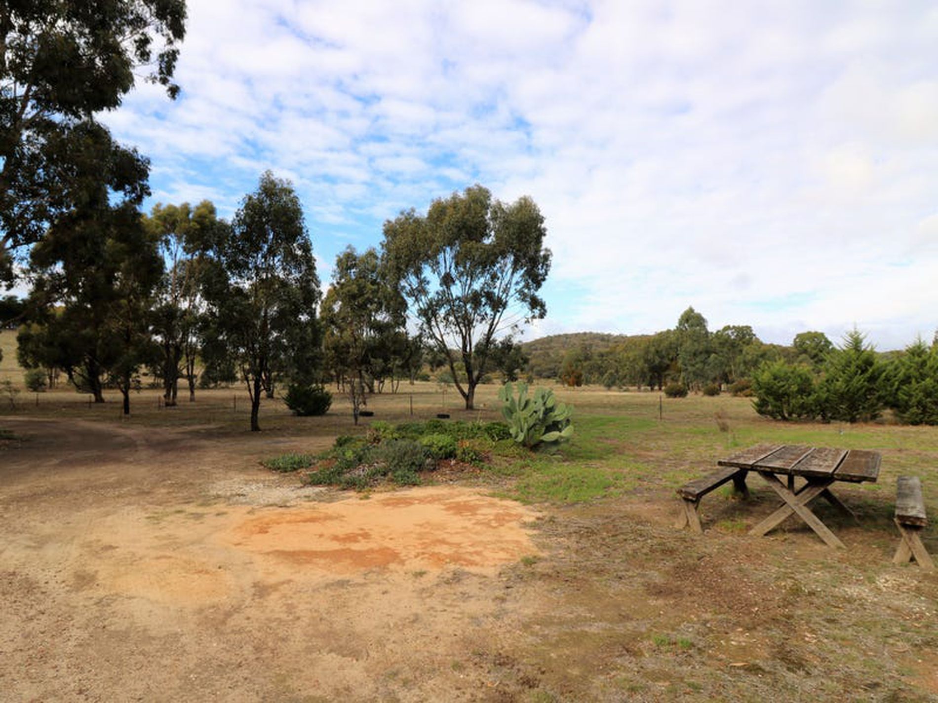 285 Cowles Rd, Northwood