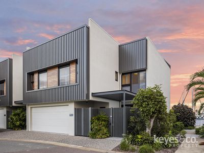 1 / 30 Mariners Drive, Townsville City