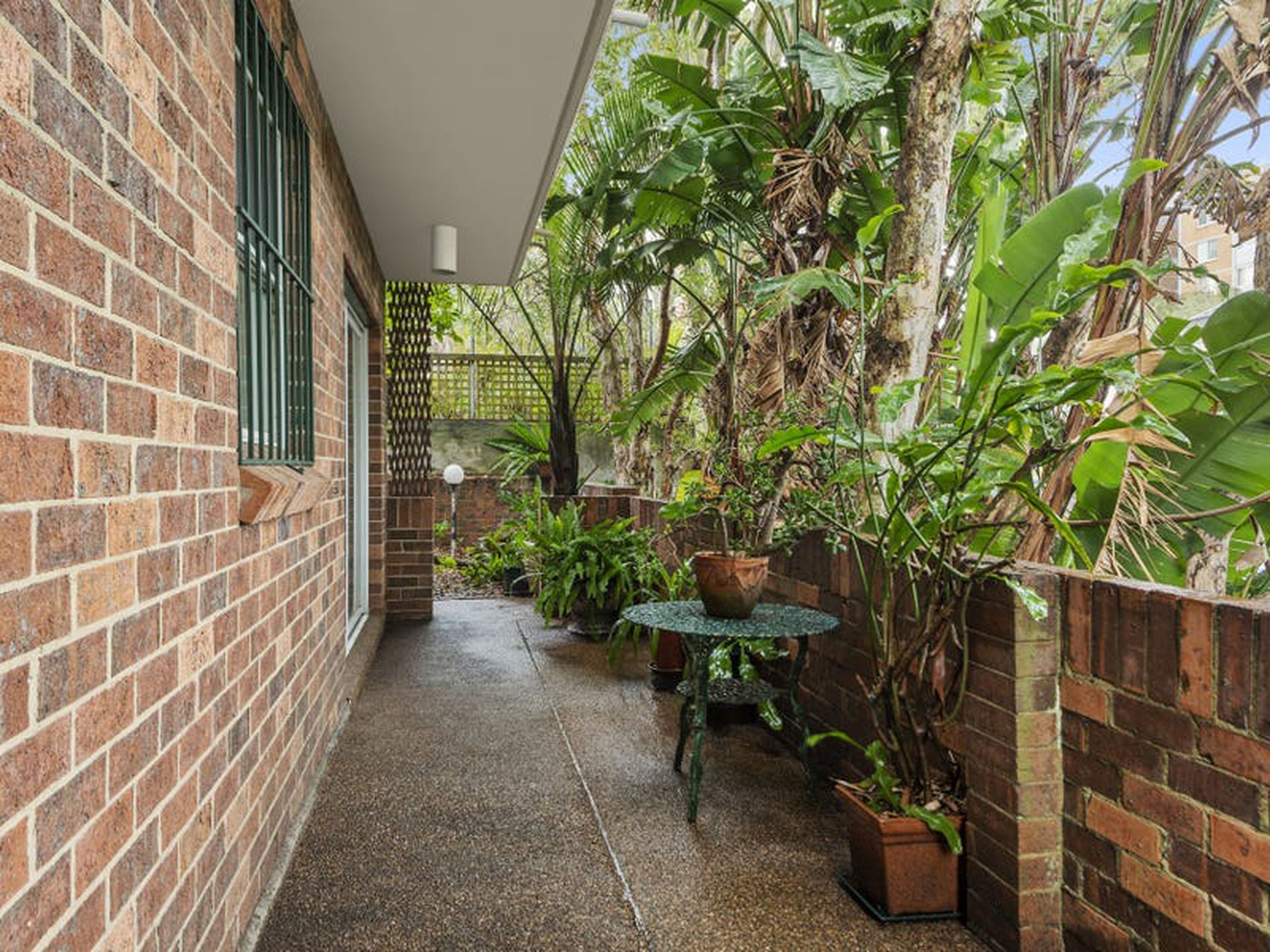8 / 211-221 Old South Head Road, Bondi