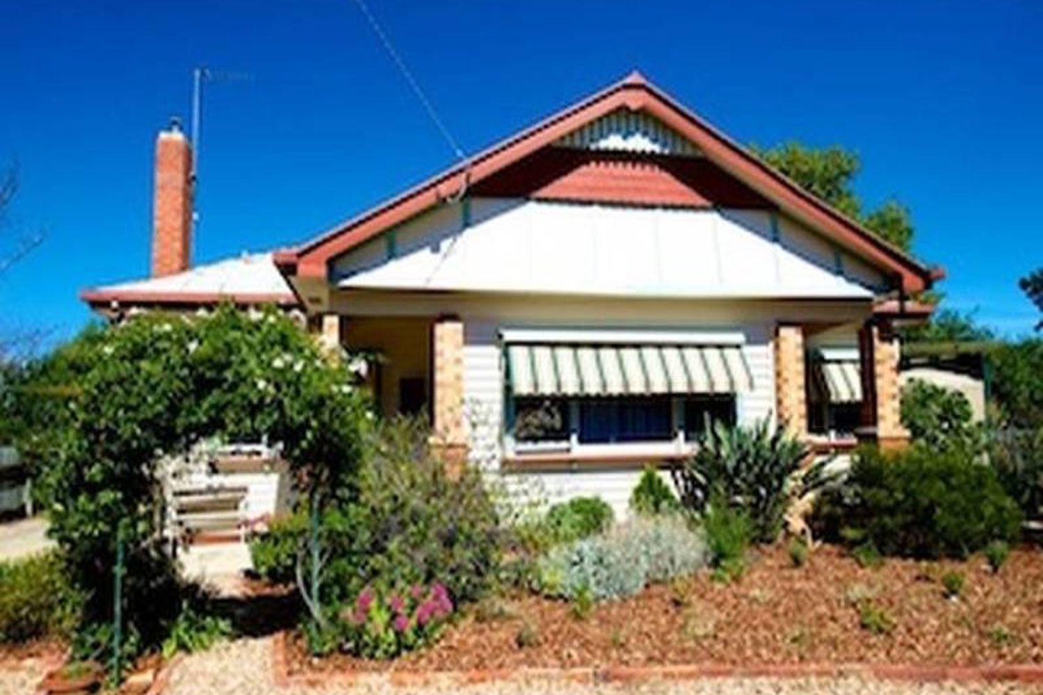 23 Wilmoth Avenue, Horsham