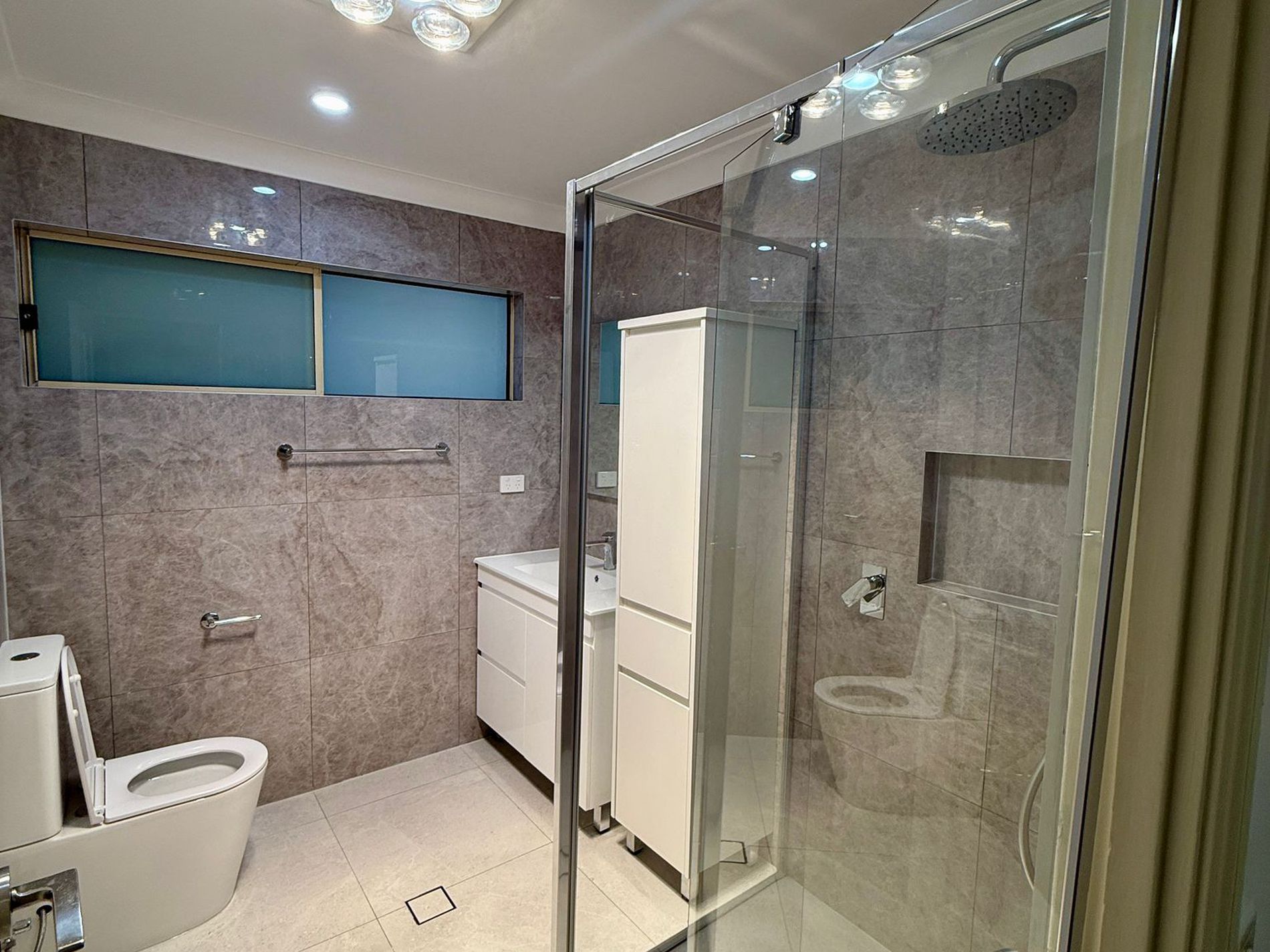 9 Blackford Crescent, South Penrith, South Penrith - Thumbnail 5